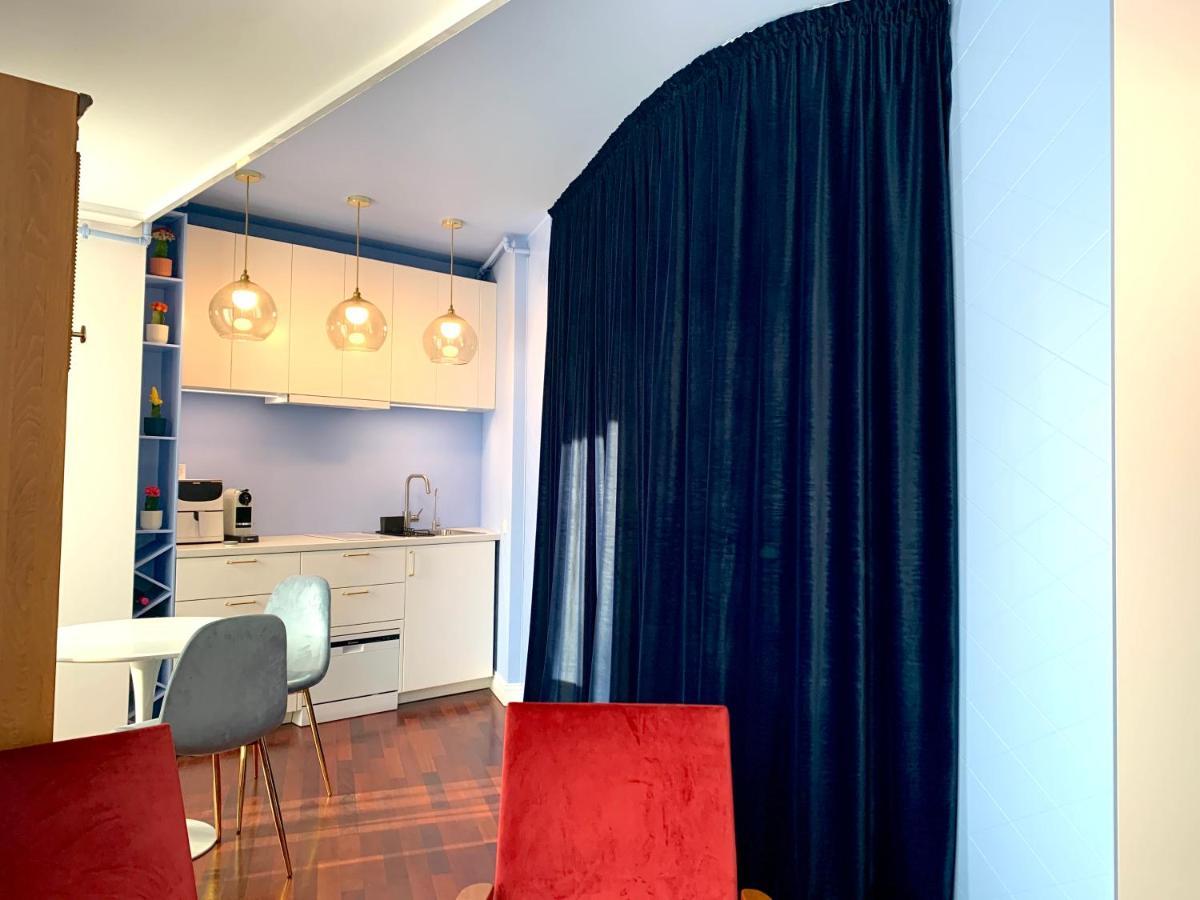 Downtown Italian Studio Bucureşti Exterior foto